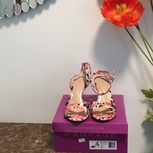 Women shoes brand new size 7M
